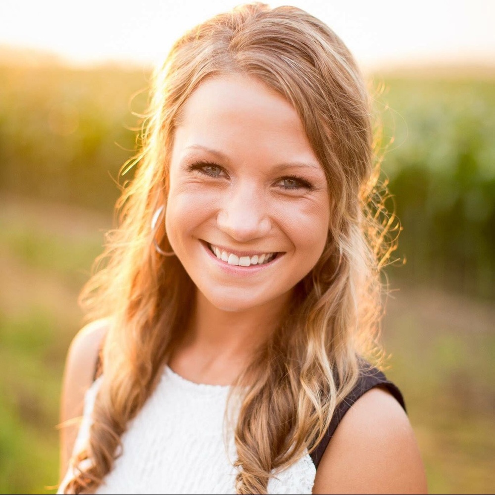 Meet your Posher, Brooke